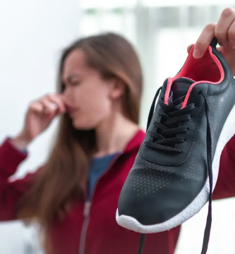 ¿Cómo quitar el mal olor de los zapatos?